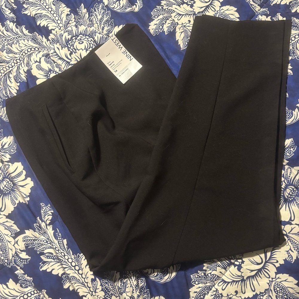 Nine West Woman’s Tapered Curvy Black Dress Pants Size 14 NWT